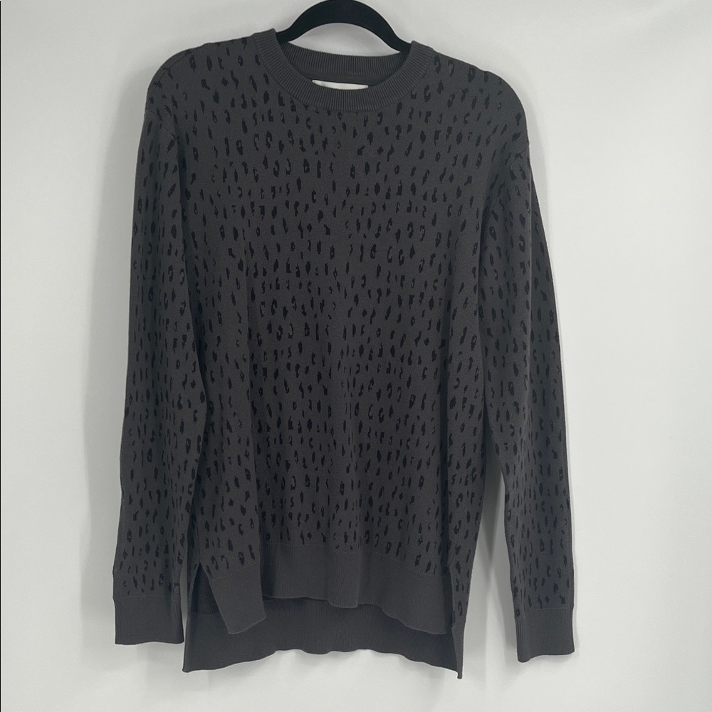 Modern Amusement Grey and Black Animal Print Crewneck Sweater Medium